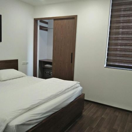 Cat Linh Arl55 Hotel Hanoi Bagian luar foto