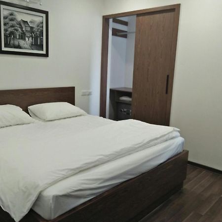 Cat Linh Arl55 Hotel Hanoi Bagian luar foto