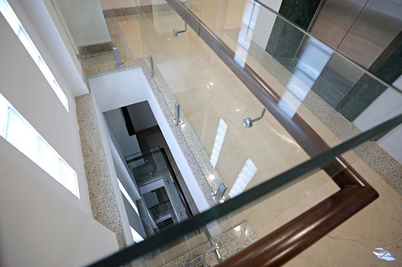 Cat Linh Arl55 Hotel Hanoi Bagian luar foto